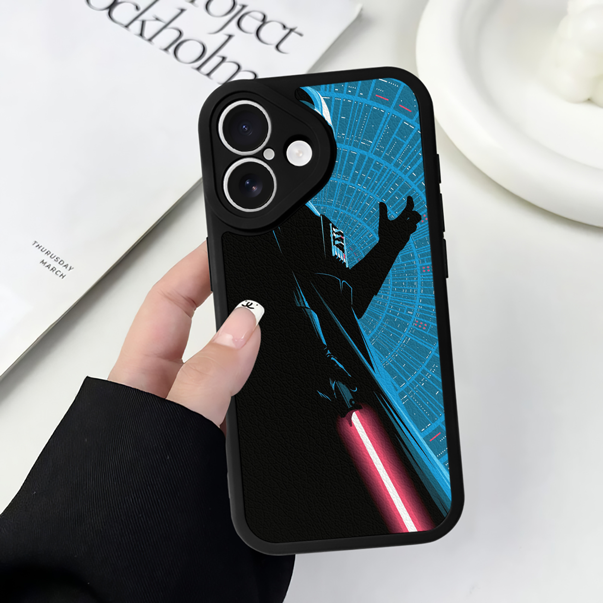 （画像用） スター・ウォーズ Star Wars 【iPhone 16シリーズ対応】シリコンスマホケース（レザー調） 材質：シリコン